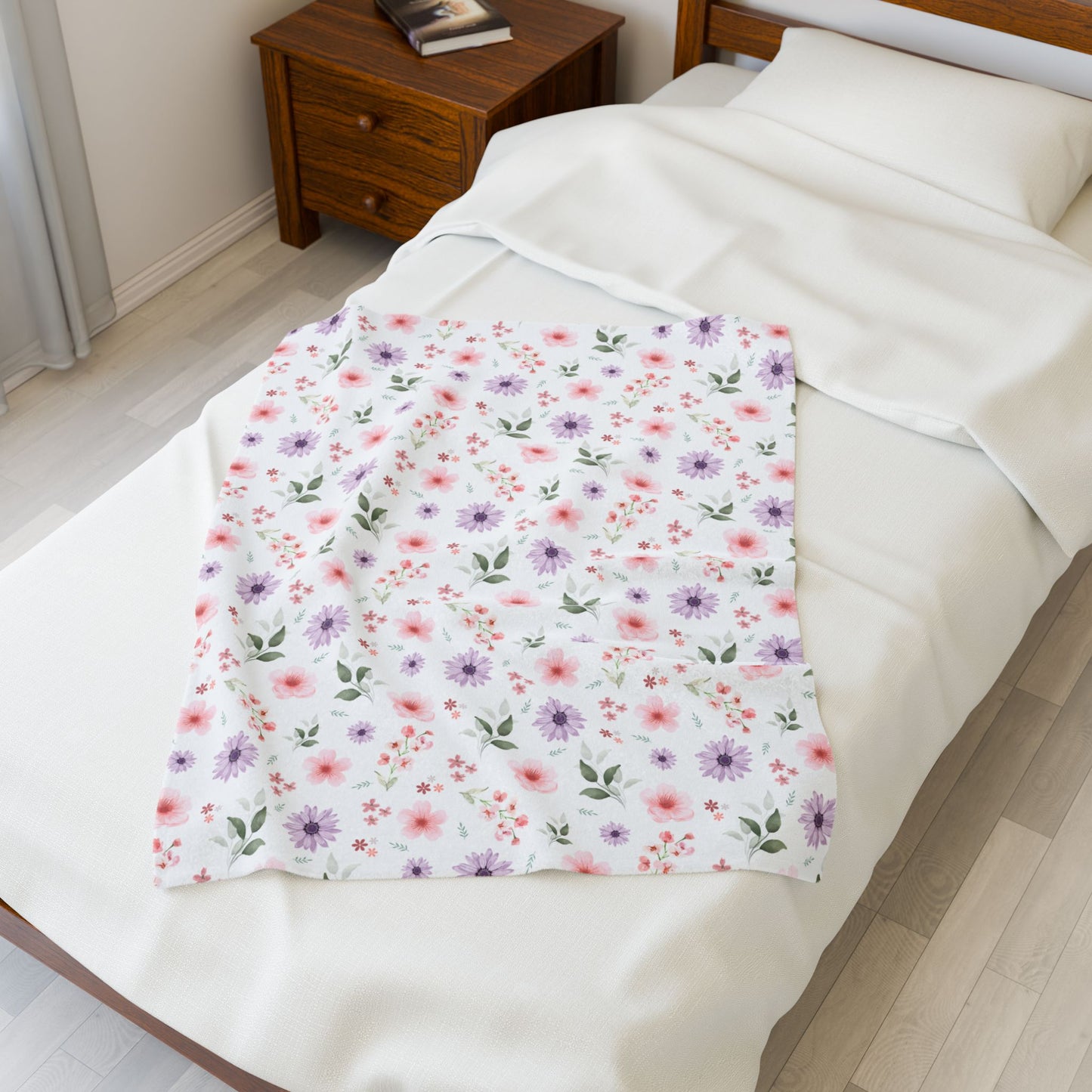 Cozy Floral Velveteen Plush Blanket | Soft Throw for Home Decor, Seasonal Gifts, Nursery, Picnics, and Relaxation, Spring Flower Nursery