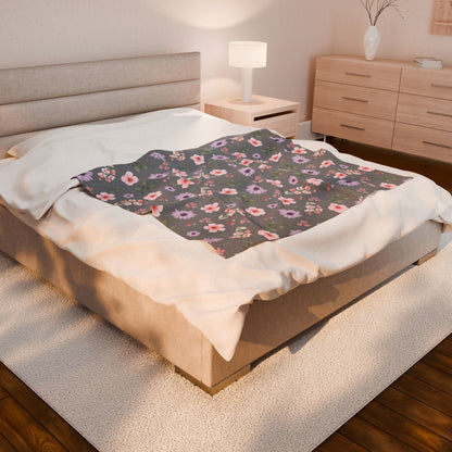 Cozy Floral Velveteen Plush Blanket - Perfect for Home Decor, Gifts, Living Room, Outdoor Picnics, Spring Flower Nursery, Gray Nursery